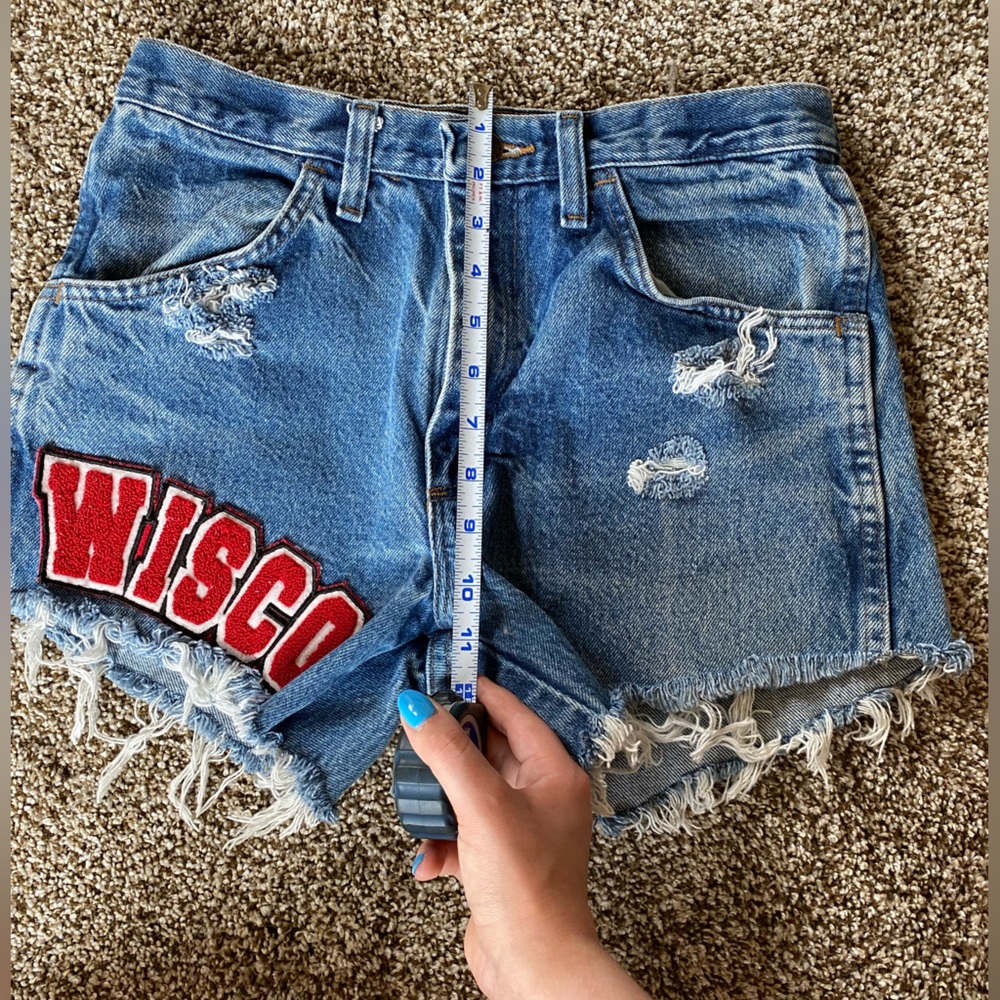 Wisconsin Badgers Custom Made Jean Shorts - Picture 6 of 6